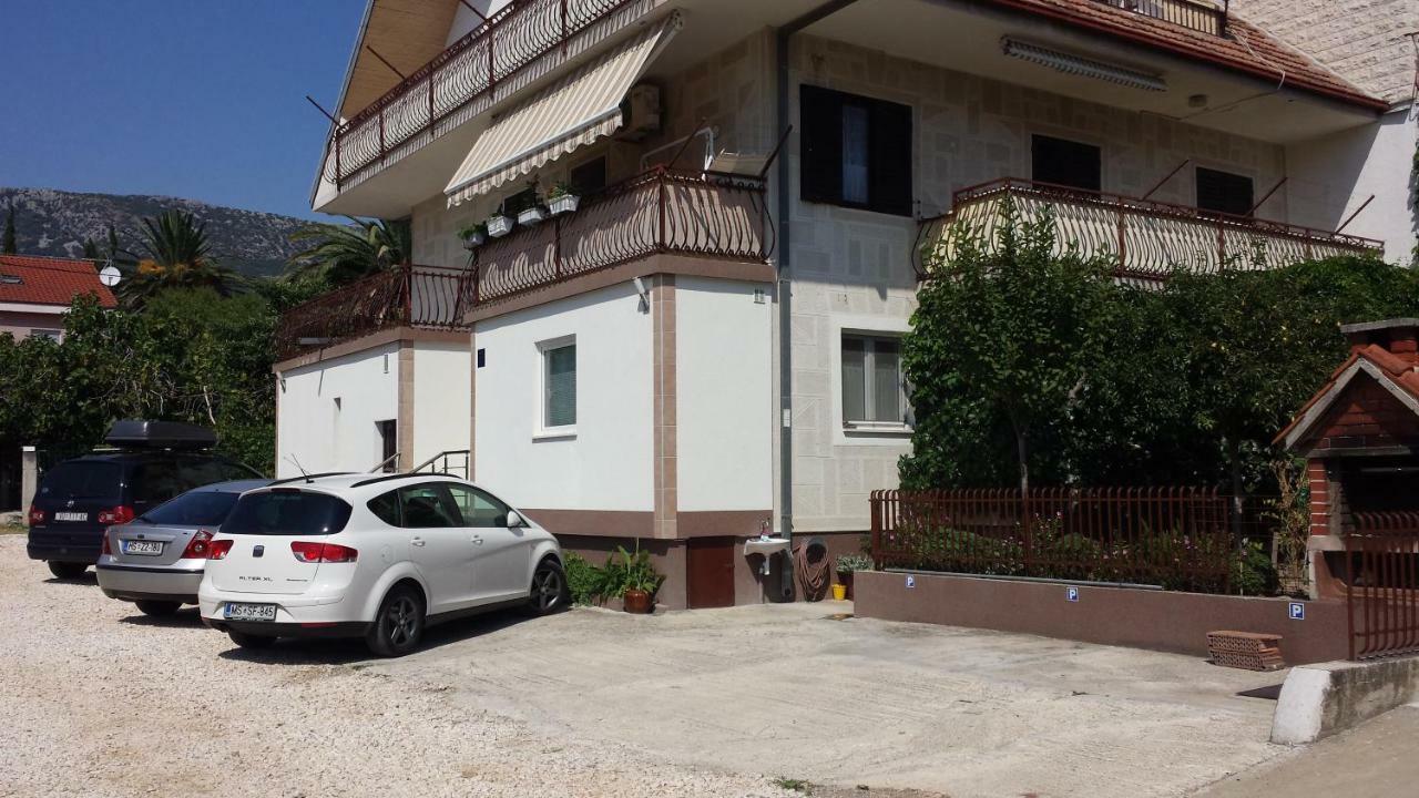 Apartments Ivan Каштела Номер фото