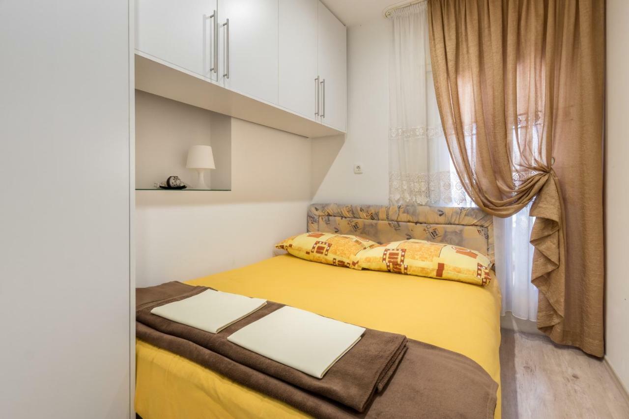 Apartments Ivan Каштела Экстерьер фото